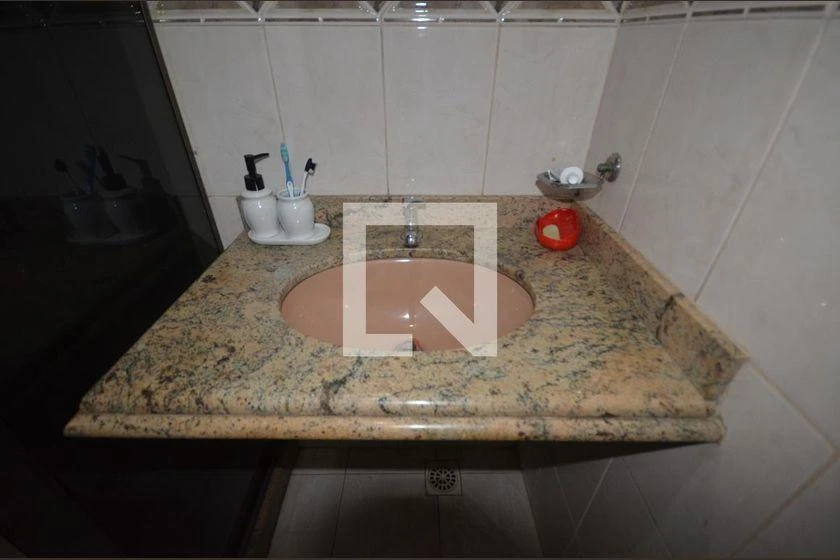 House with private garden and 7 bedrooms in 400 m² — photo 41