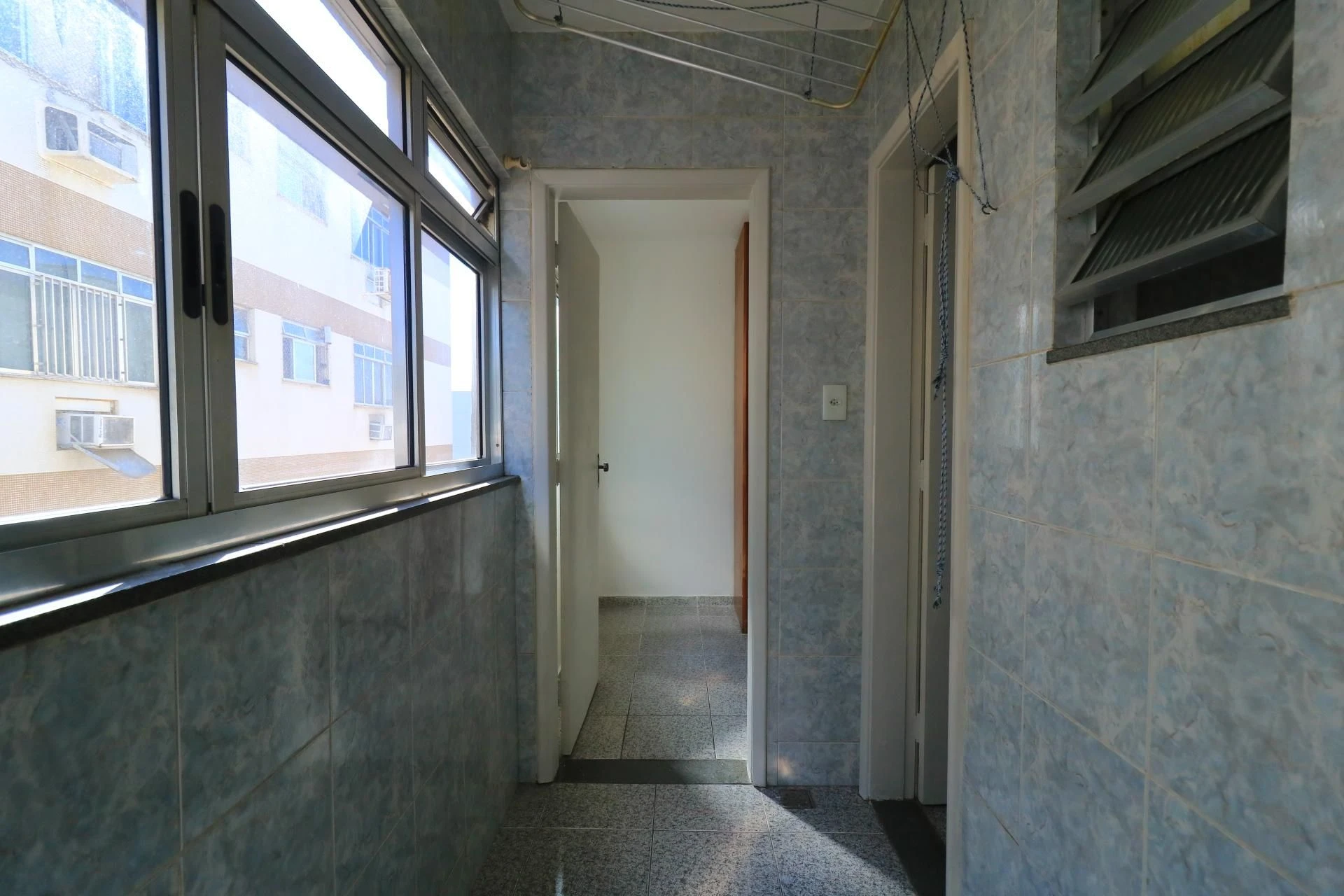 Apartamento sin amueblar de 2 dormitorios con balcón — photo 32