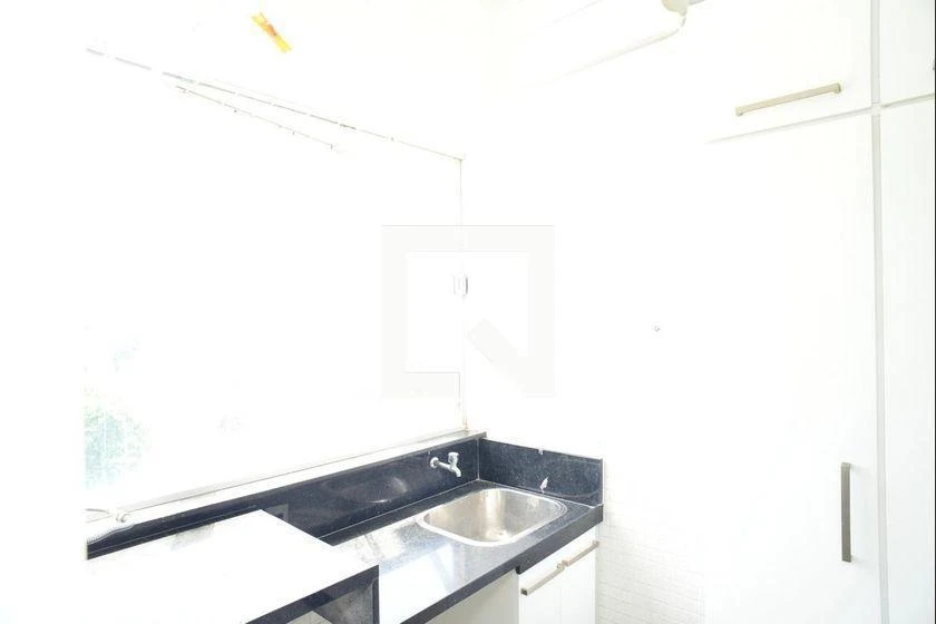 3-bedroom apartment with a walk-in closet — photo 16