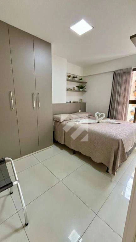 Furnished 2-bedroom apartment with open-plan kitchen — photo 3