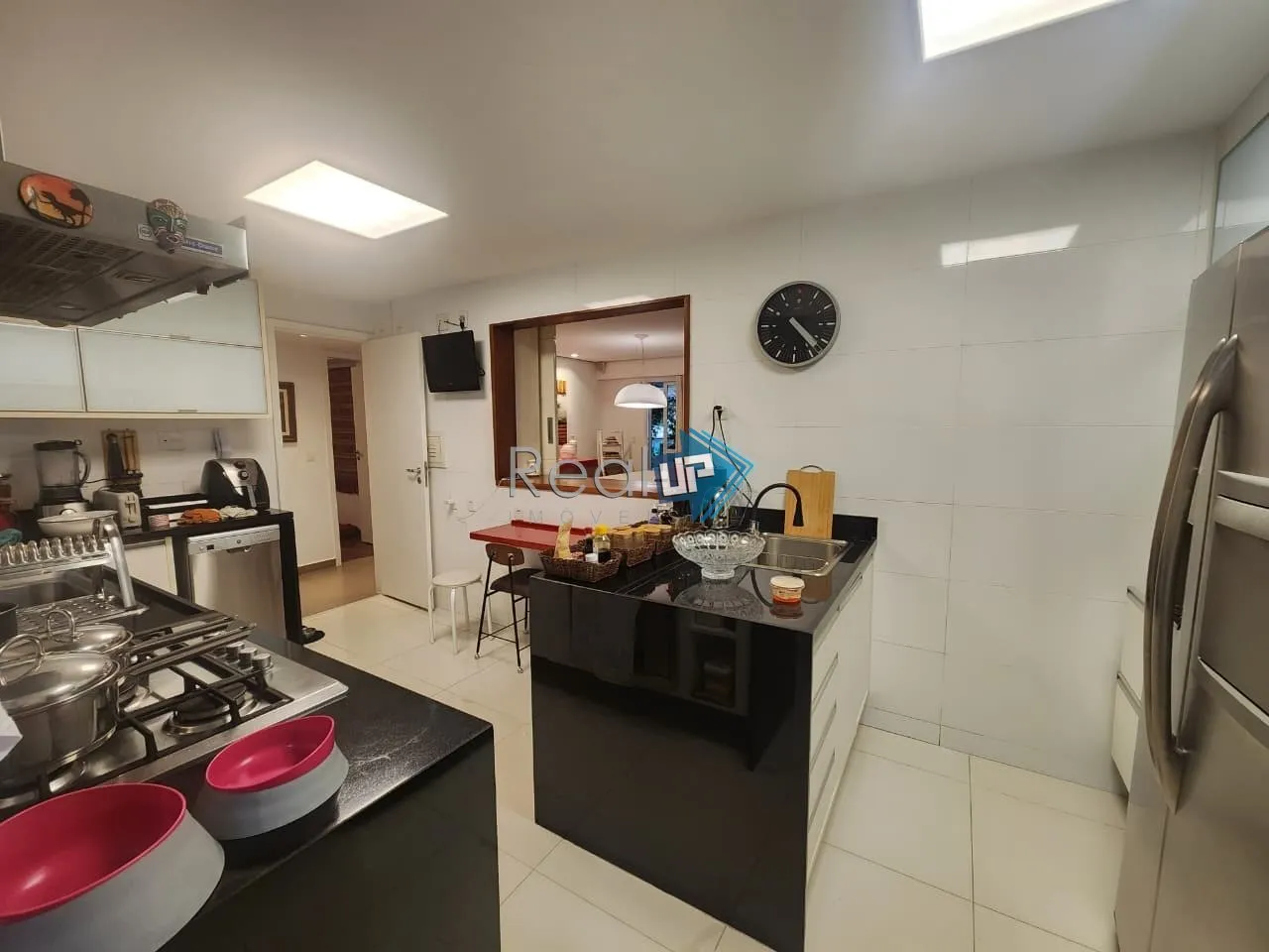 4-bedroom apartment with 227 m² and 3 parking spaces — photo 54