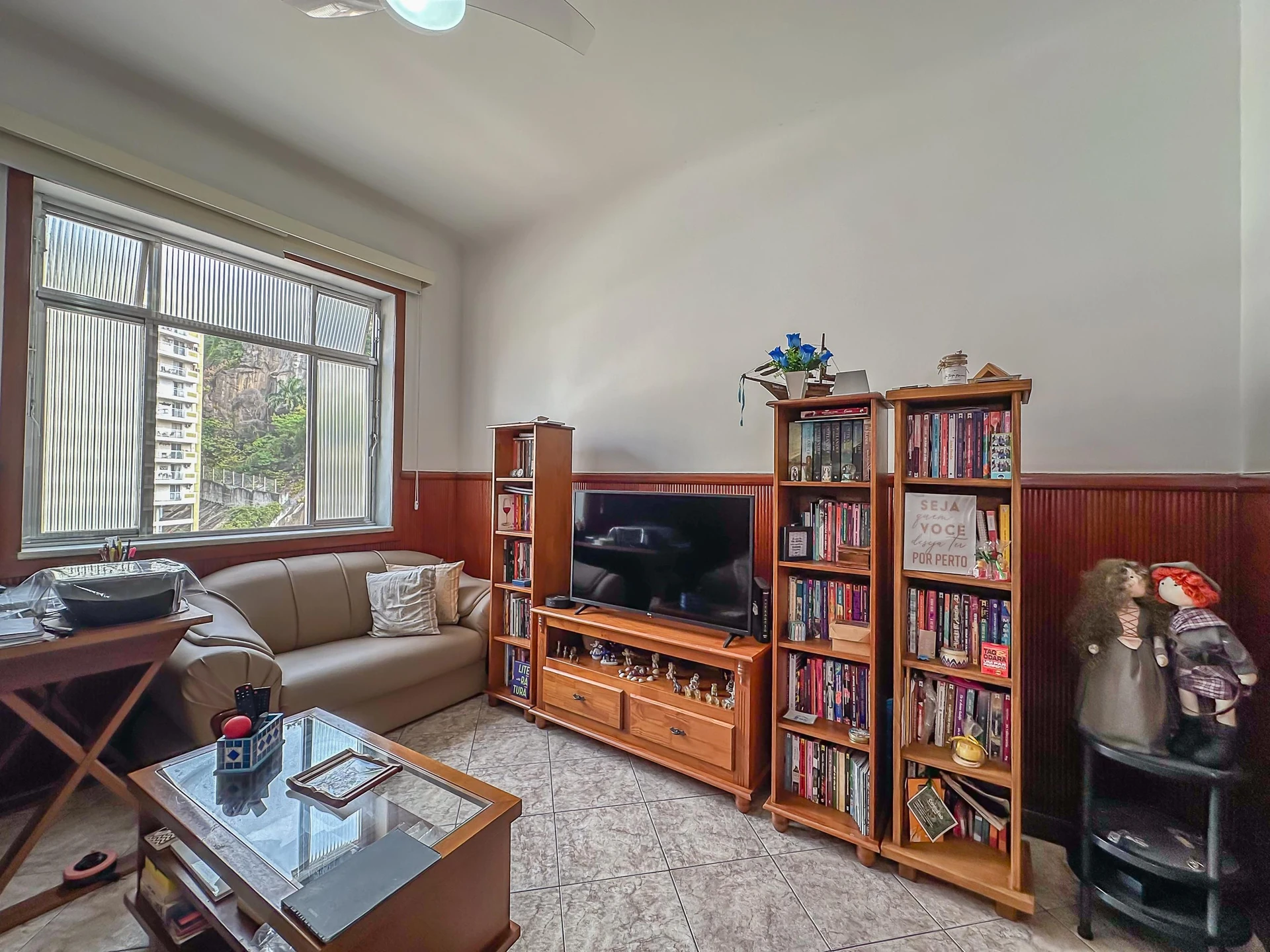 Furnished 2-bedroom apartment with a balcony — photo 8