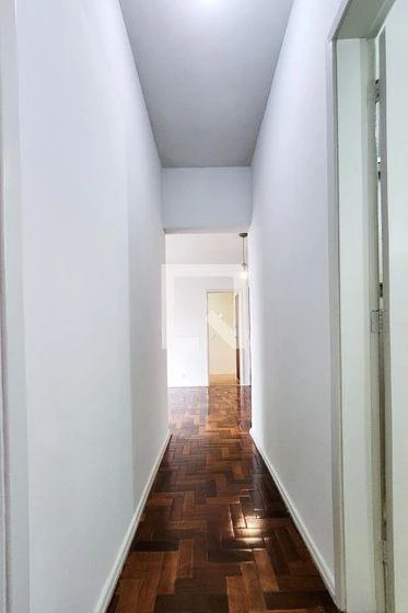 2-bedroom apartment in a building with a pool — photo 28