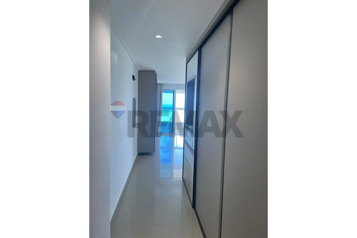 Застеклённый балкон и 4 спальни: квартира 245 м² — photo 17