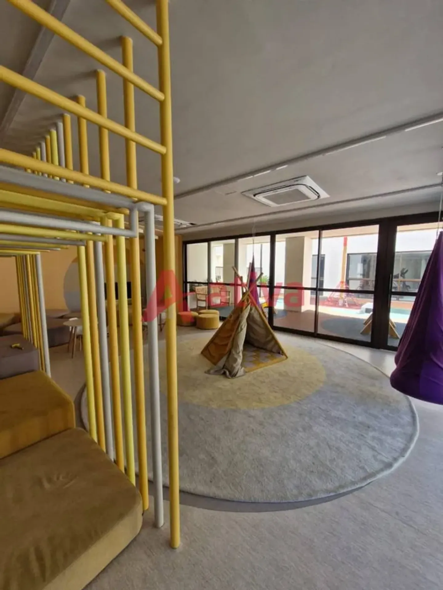 Furnished apartment, 150 m², with a grill on the balcony — photo 49