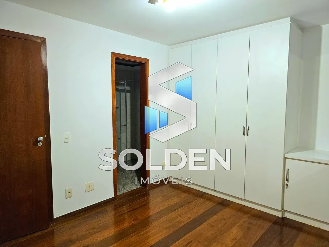 3-bedroom apartment with glass-enclosed balcony and 4 baths — photo 16