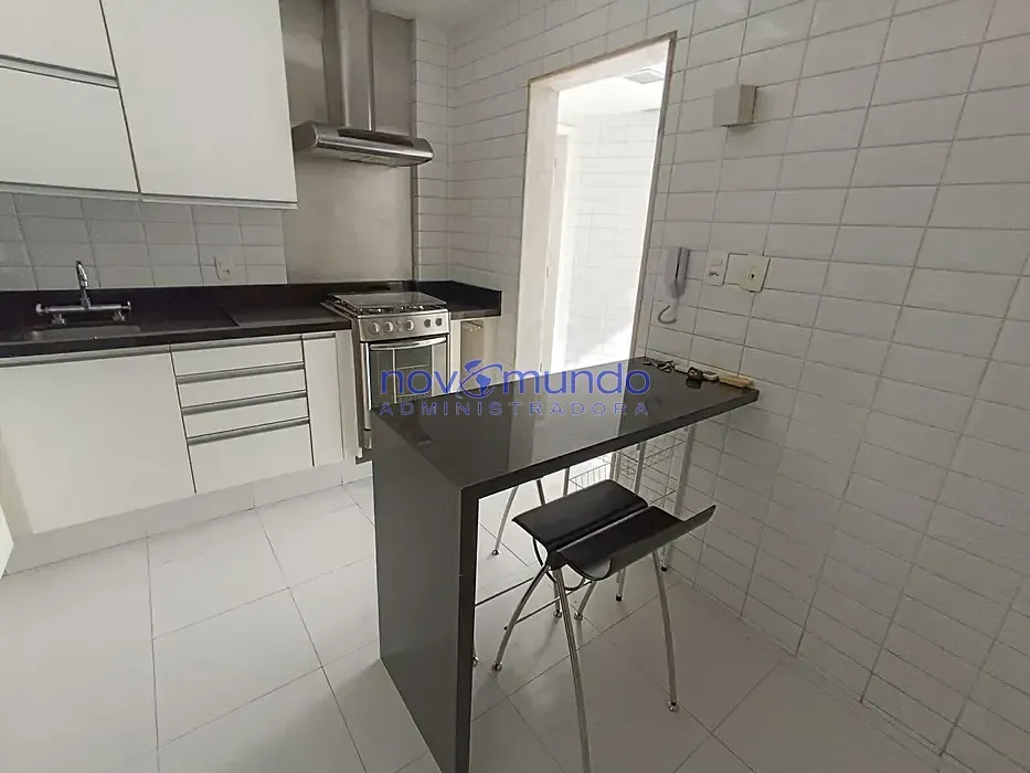 3-bedroom apartment with 4 bathrooms and 2 parking spaces — photo 26