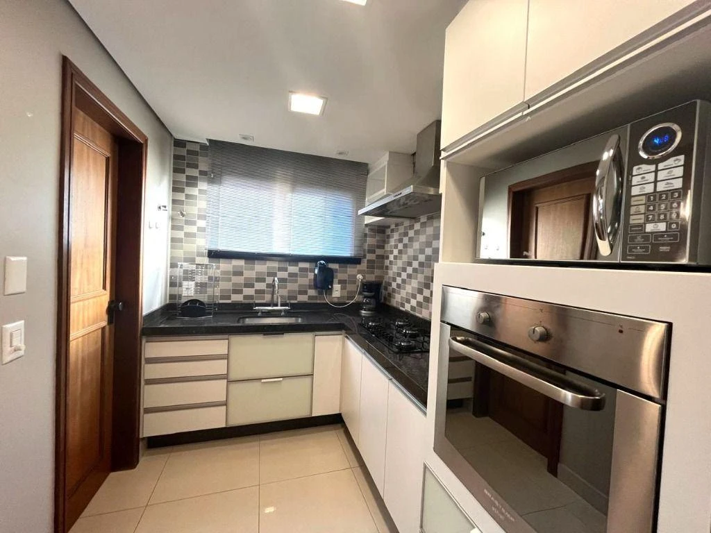 Apartamento de 77 m² com secadora e closet — photo 9
