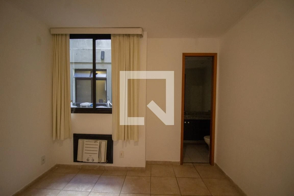 Apartamento com 4 suítes e varanda envidraçada — photo 28