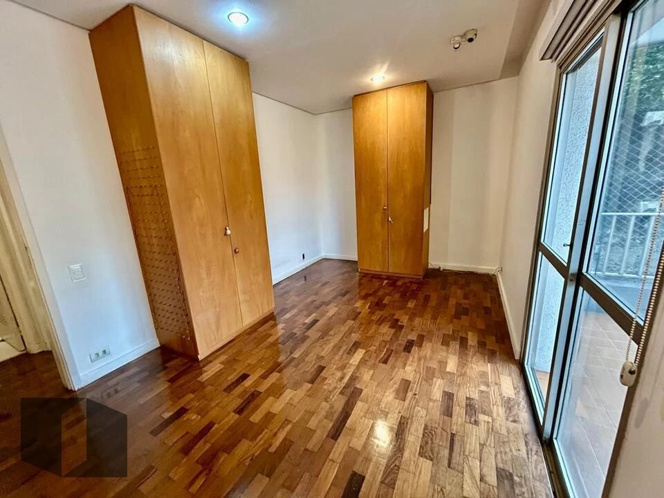 Washing machine in a 4-bedroom apartment, 167 m² — photo 18