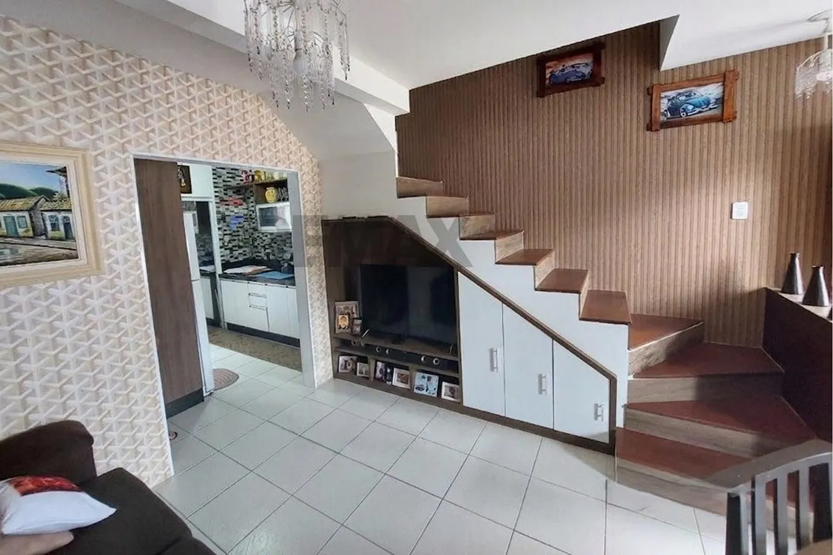 Furnished home with 2 bedrooms and a gas stove — photo 5