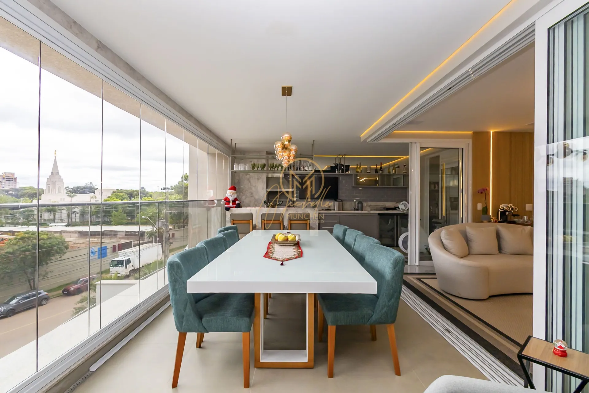 Furnished 462 m² apartment with 4 en-suite rooms — photo 76