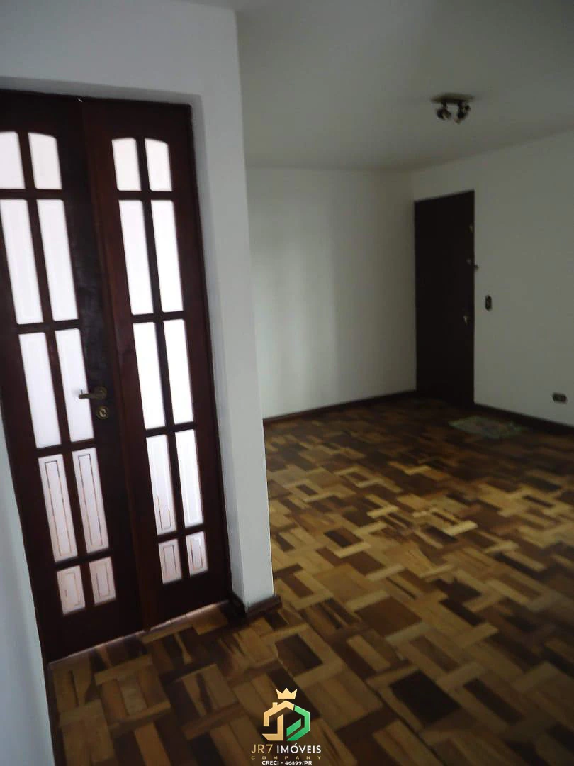 3-bedroom apartment with wood or laminate floors in Curitiba — photo 13