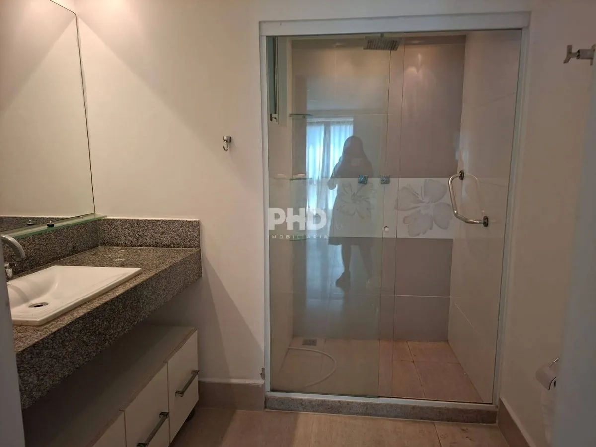 Apartamento de 407 m² com 6 quartos e 5 suítes — photo 22