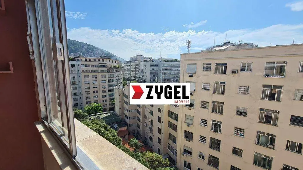 Apartamento de 1 quarto com piso de madeira ou laminado — photo 7