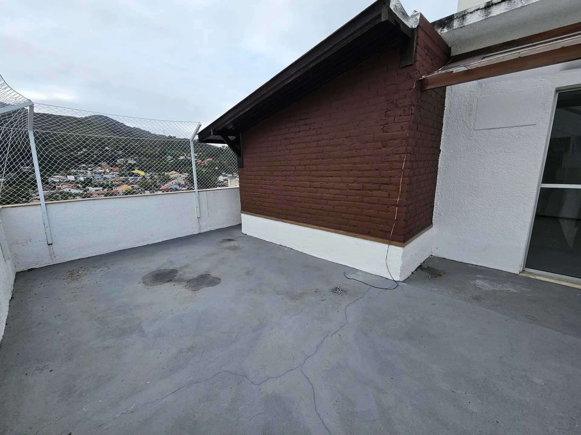 356 m² apartment with a water view and a home office — photo 47