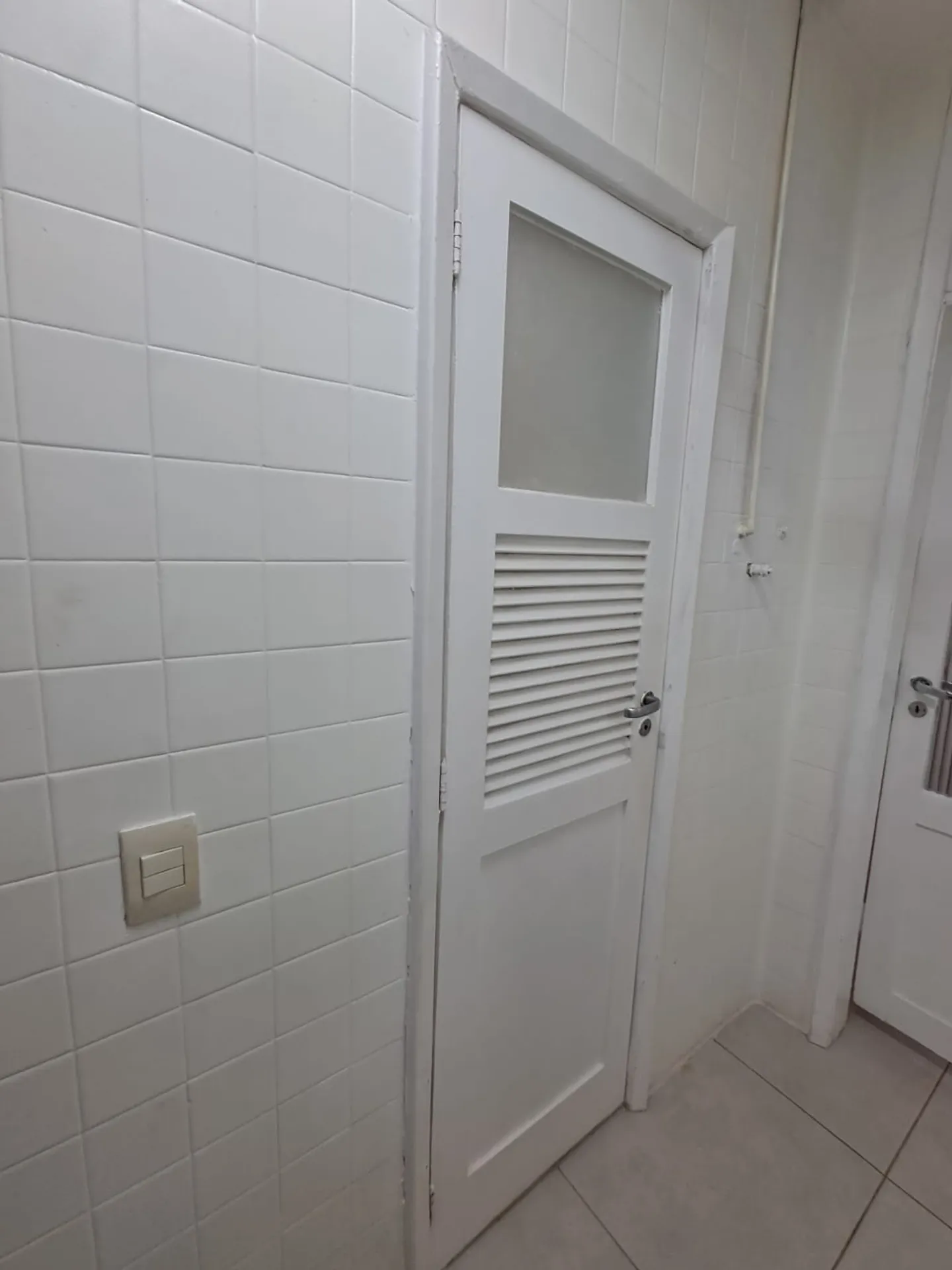 3-bedroom apartment with built-in wardrobes — photo 31
