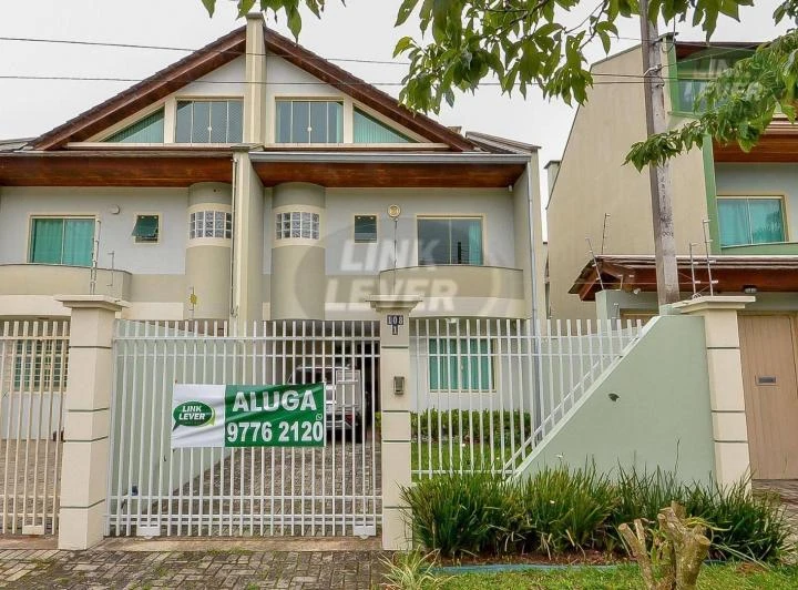 Casa de 4 quartos, sendo 1 suíte, 147 m², Bacacheri