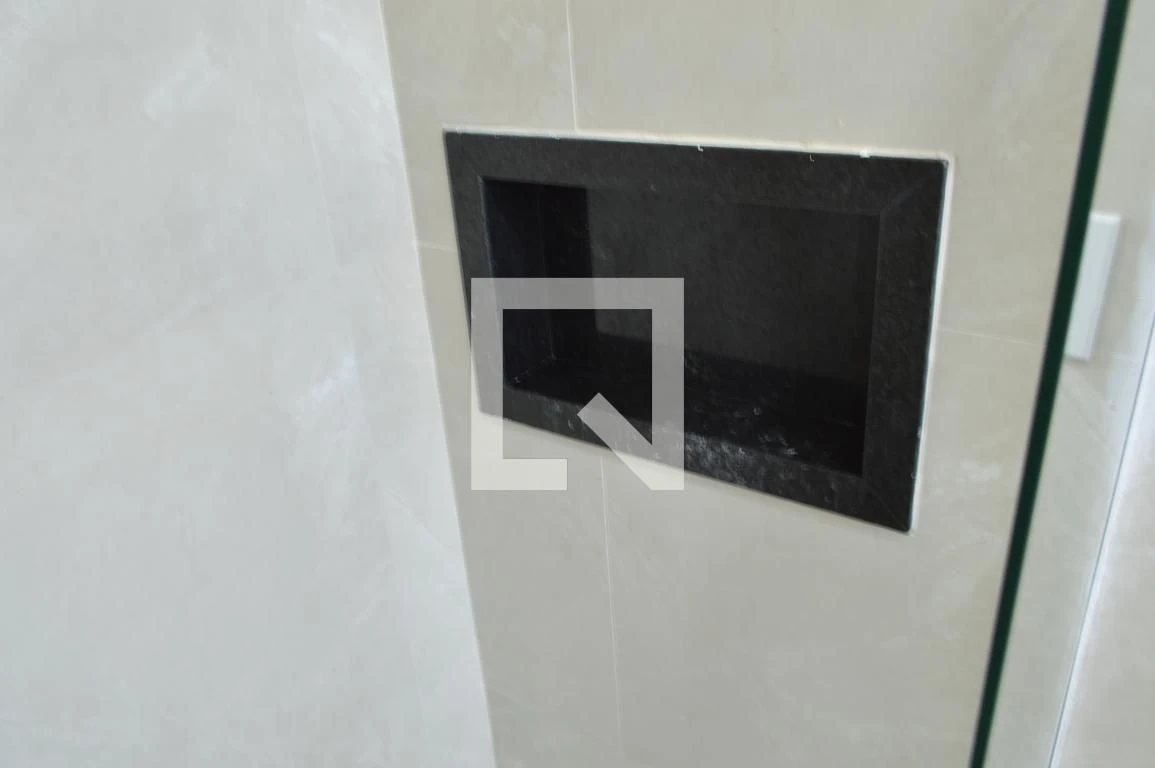 Casa de 3 quartos com janelas do piso ao teto — photo 74