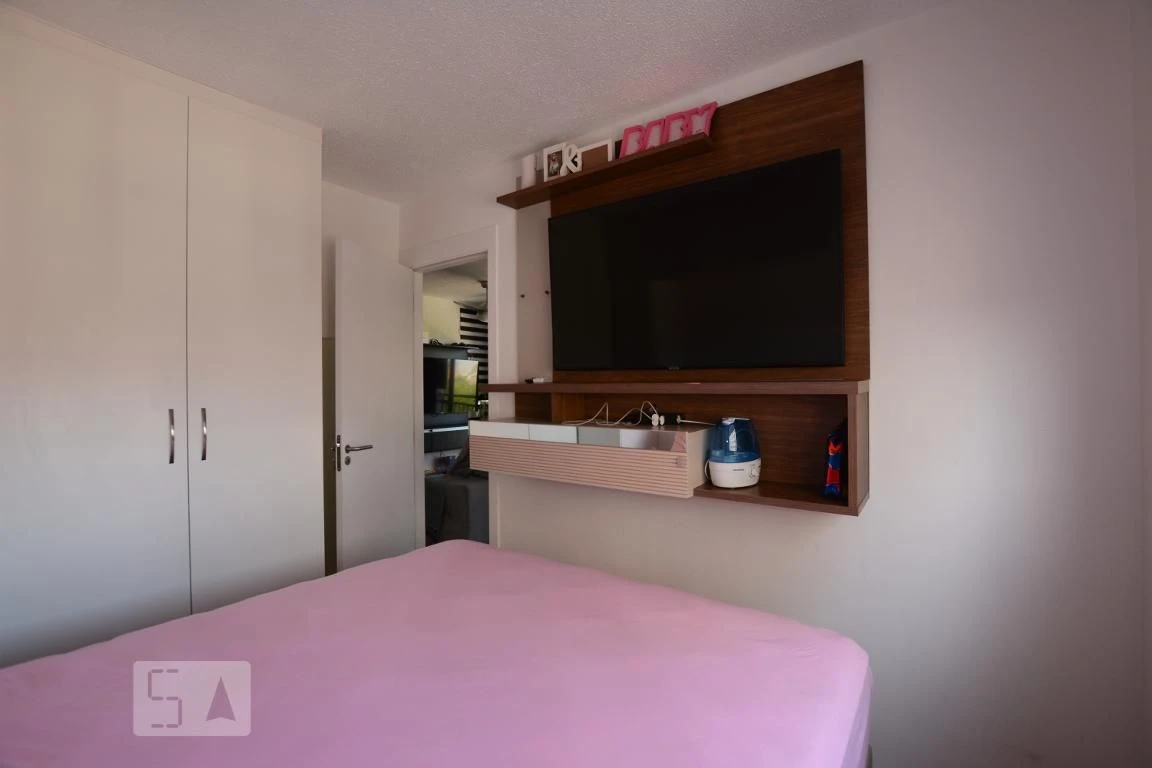 Furnished 2-bedroom apartment with open-plan kitchen — photo 17
