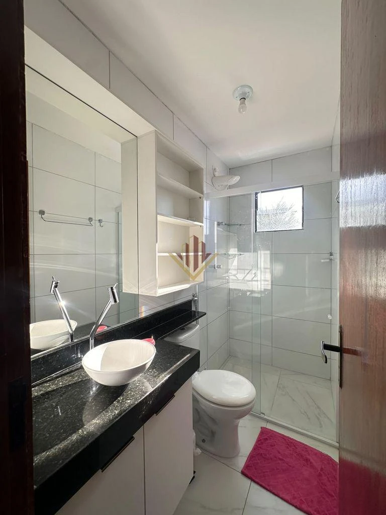 One-bedroom apartment in a building with a pool — photo 6