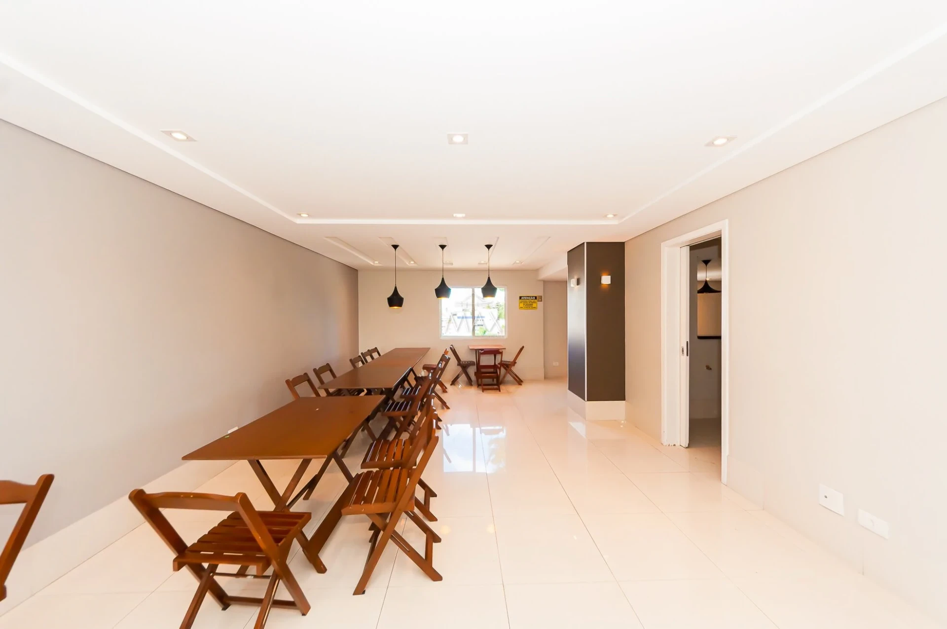 Apartamento mobiliado em condomínio com piscina coberta — photo 23