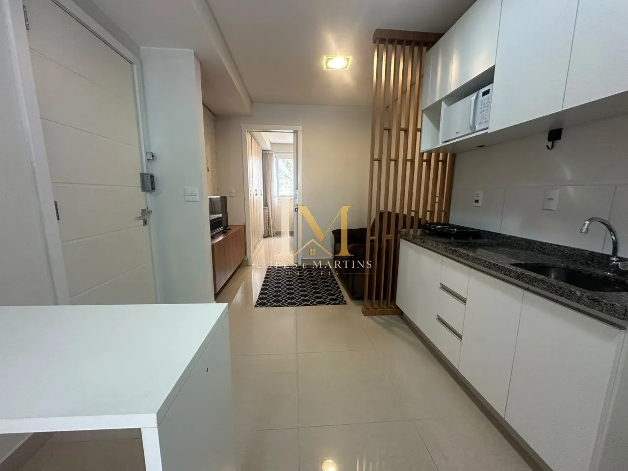 Furnished 40 m² studio in Curitiba — photo 2