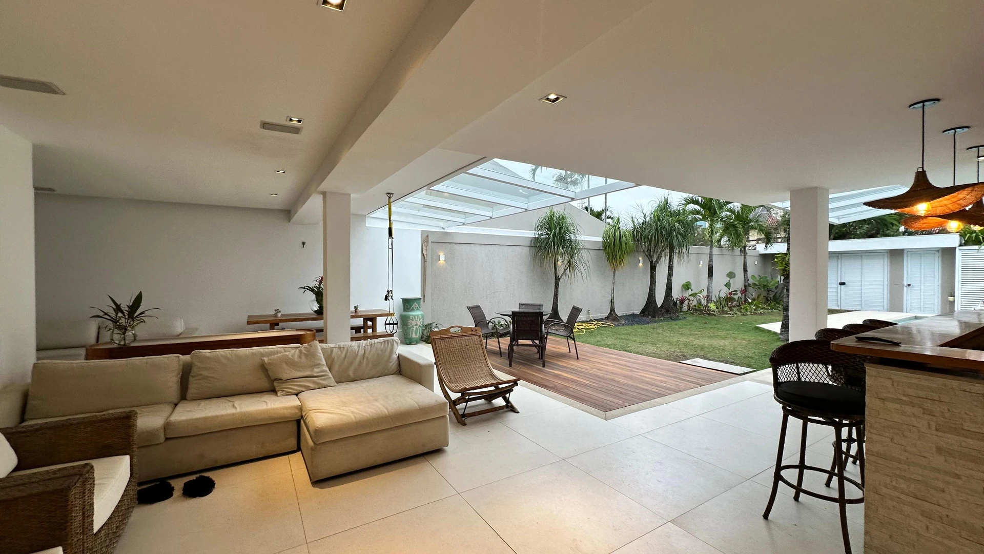 Furnished house, 360 m², with a walk-in closet — photo 9