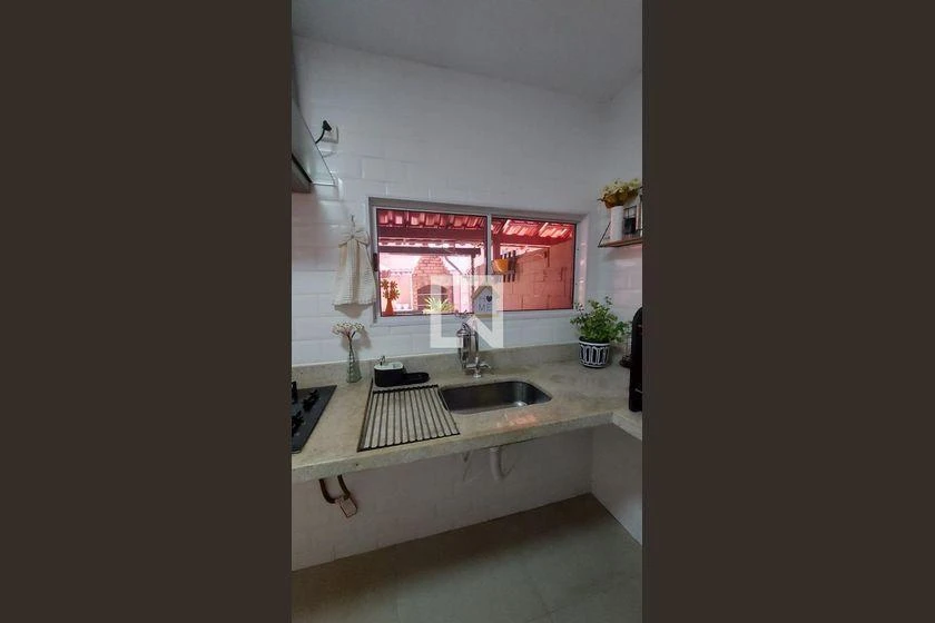 2-bedroom house with a washing machine — photo 2