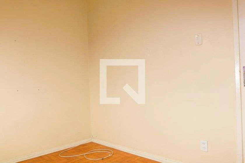 Apartamento de 2 habitaciones con cocina separada y 40 m² — photo 16