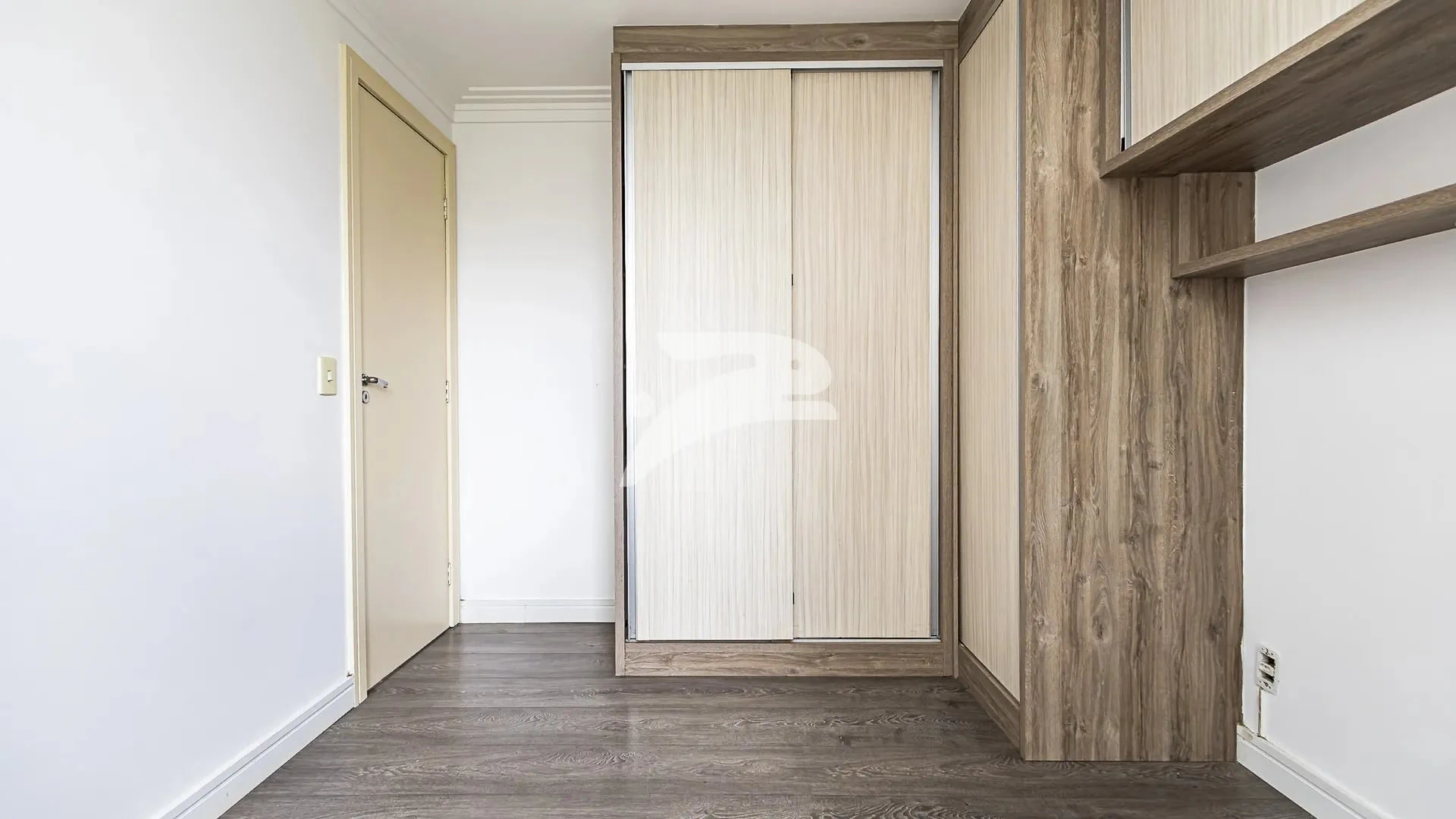 Departamento con espacio de home office en Curitiba — photo 9