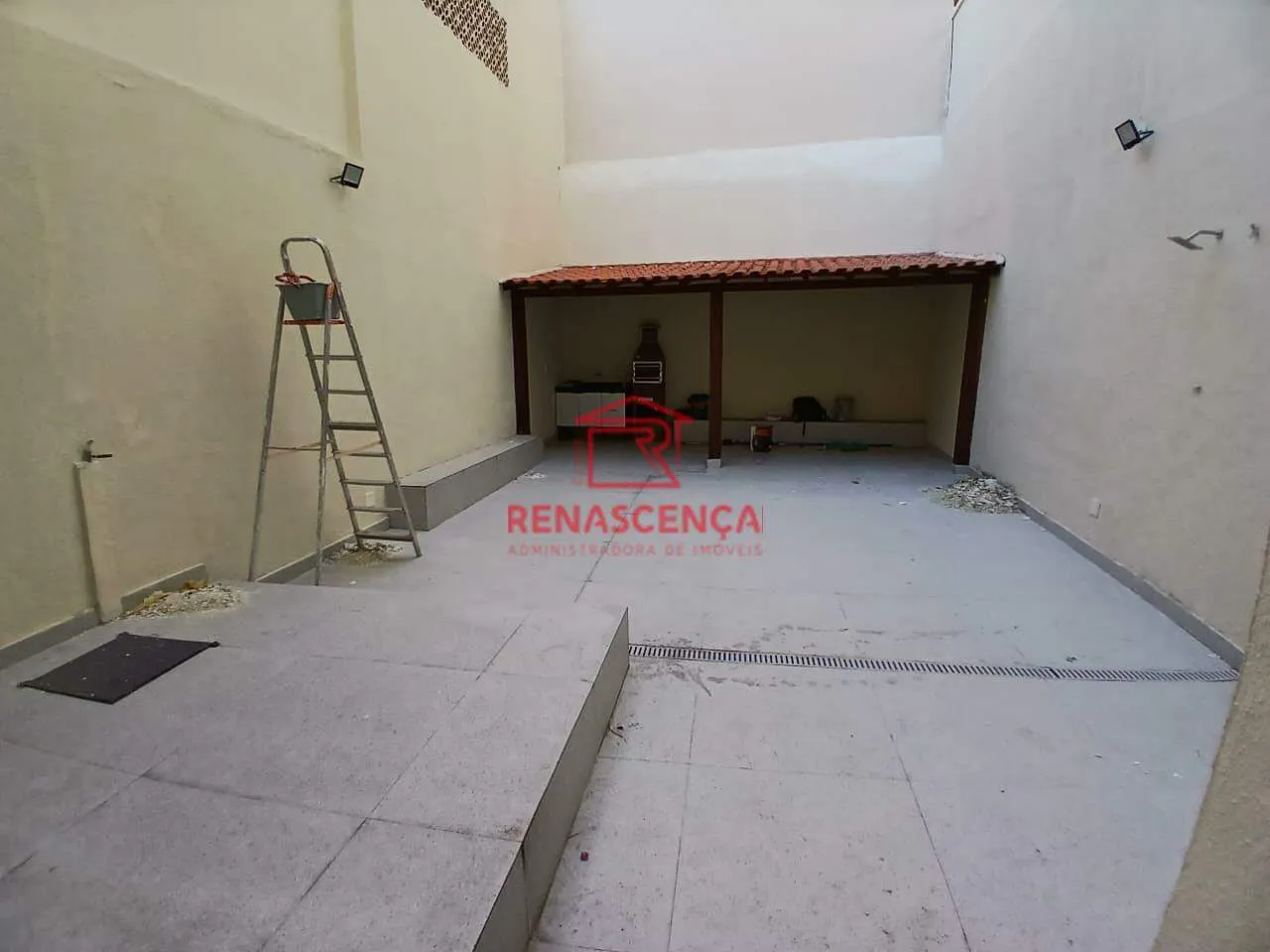 Casa com 5 quartos e 5 banheiros, vaga para 4 carros — photo 8