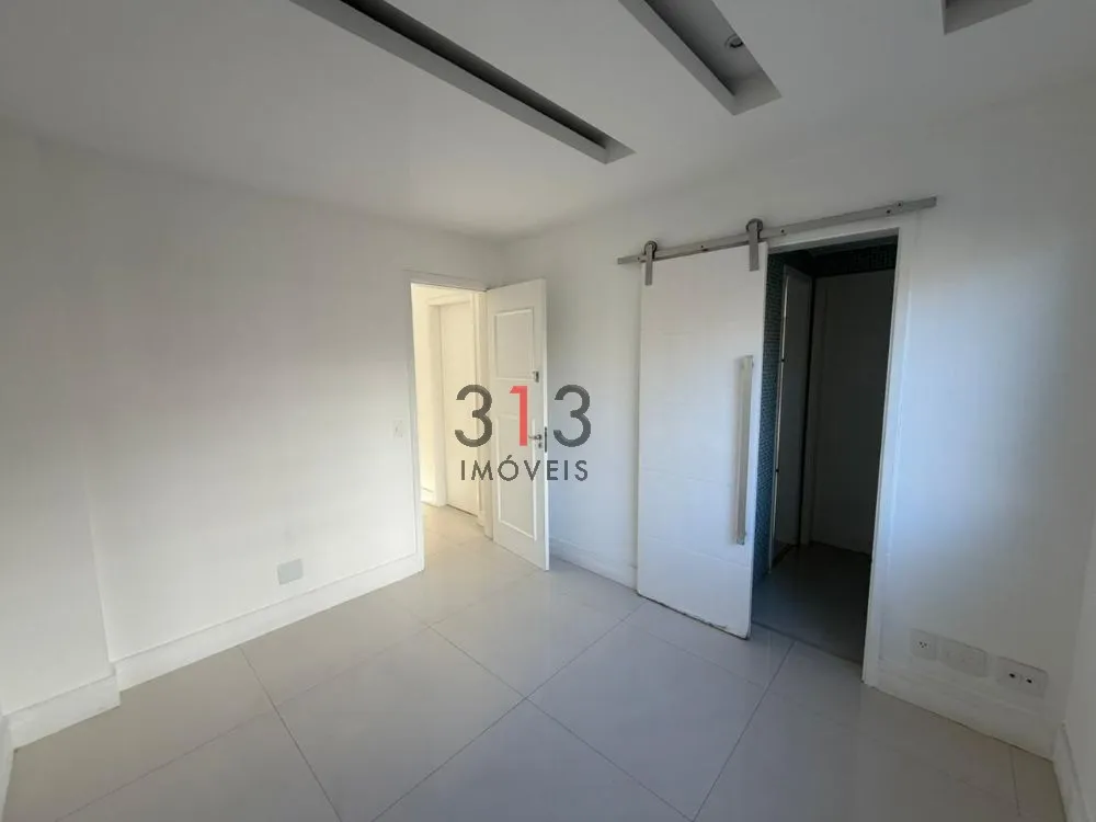 Casa de 198 m² com varanda gourmet e espaço de home office — photo 15