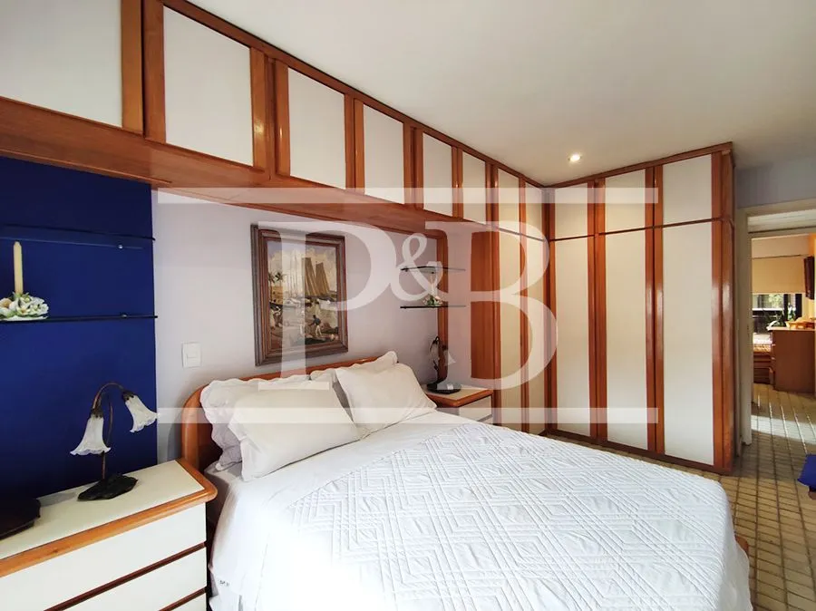 Furnished apartment with 2 bedrooms and an open-plan kitchen — photo 13