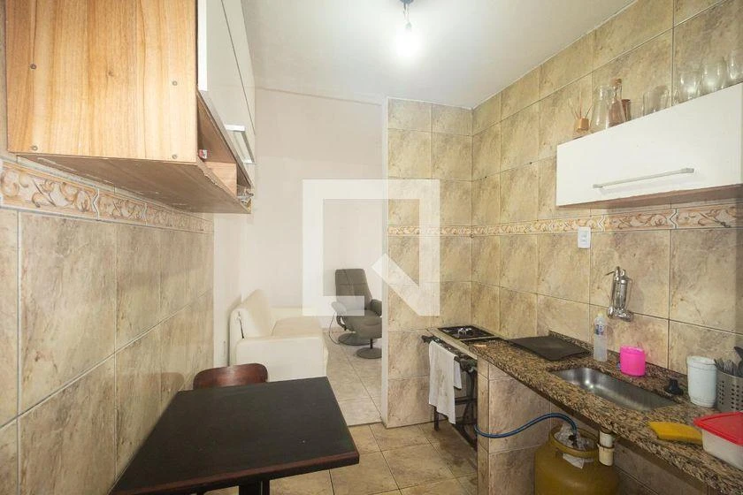 Furnished 1-bedroom house with 57 m² and no parking — photo 18