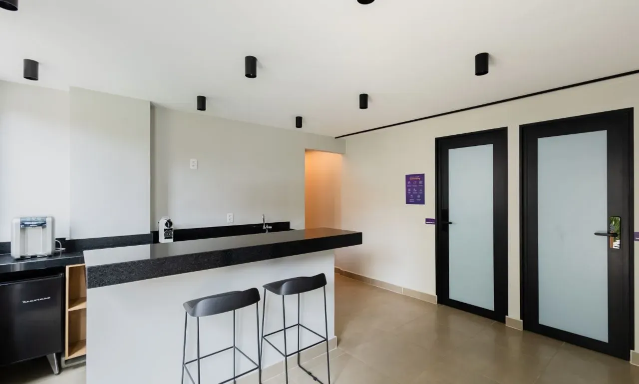 Furnished 2-bedroom apartment with balcony and 63 m² — photo 33