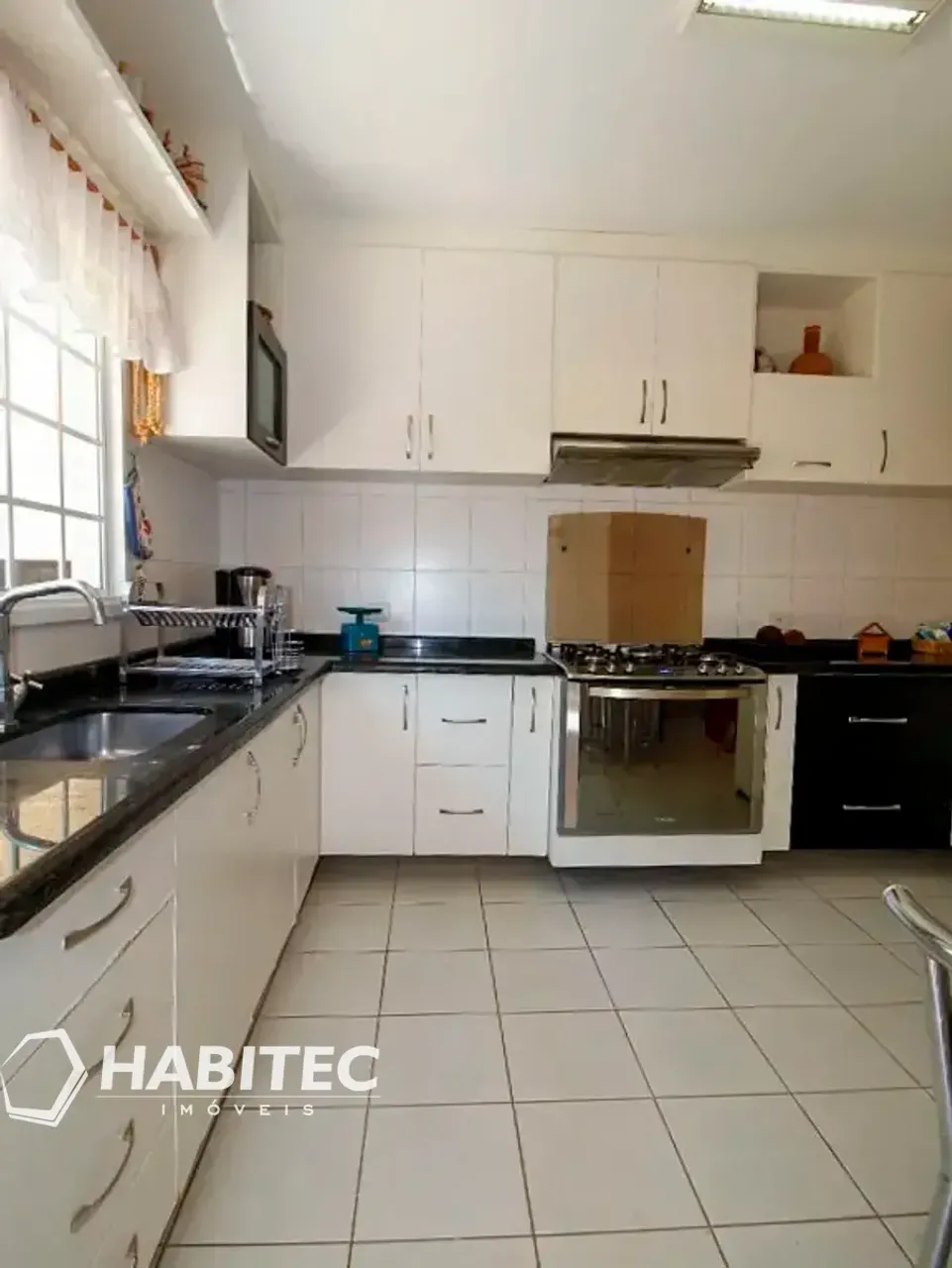 Triplex house with 3 bedrooms and 2 parking spaces 258 m² — photo 20