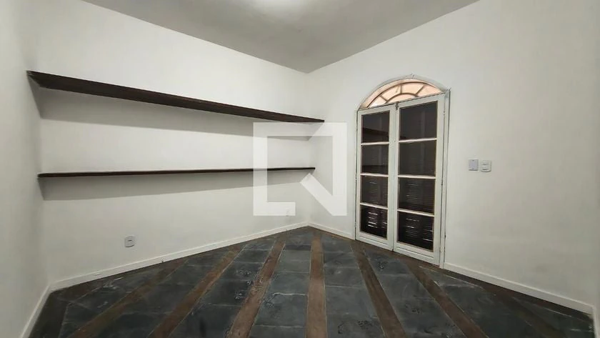 Сад и 4 спальни: дом 250 м² — photo 26