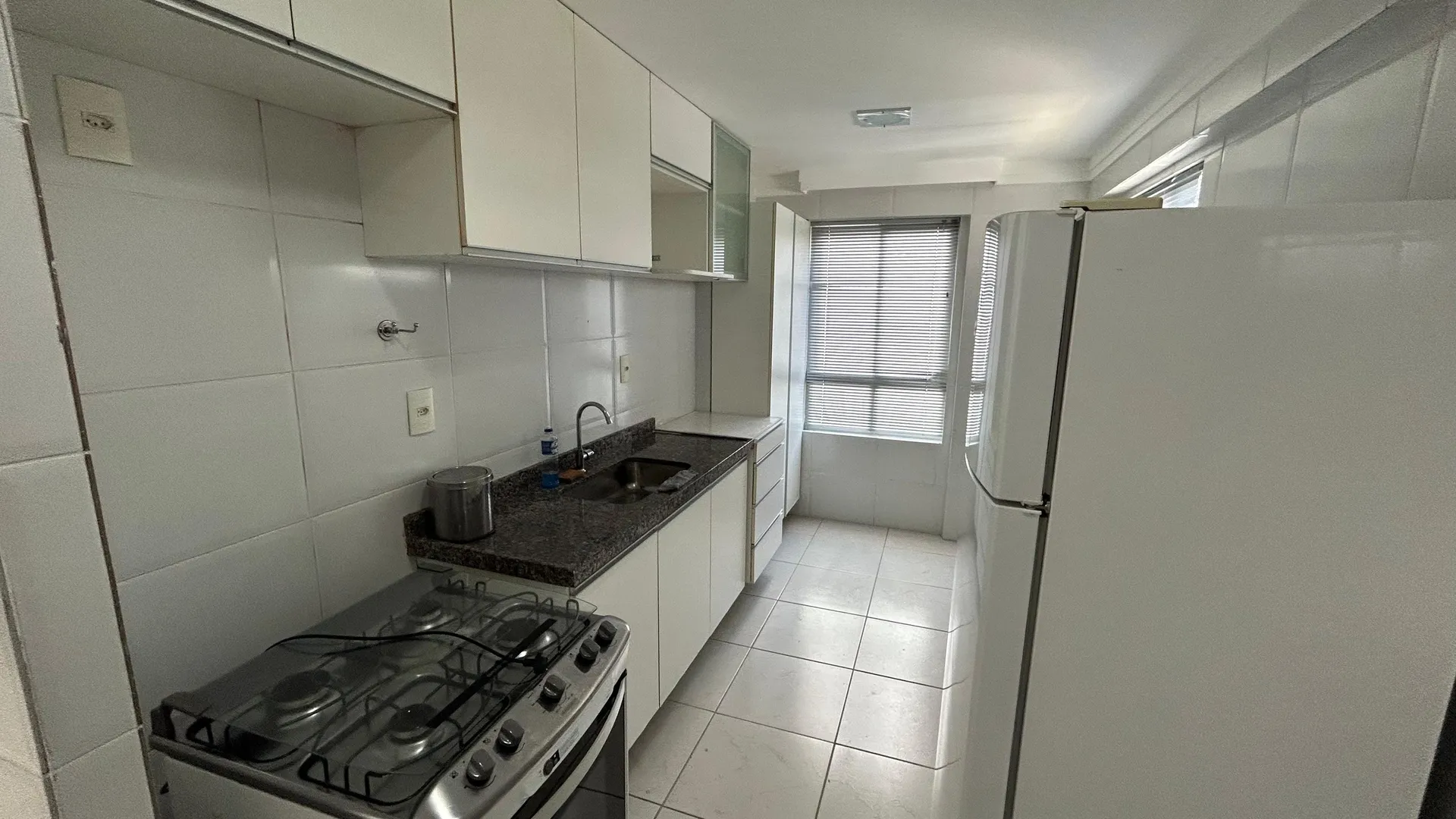 3-bedroom rental apartment with a private suite — photo 11