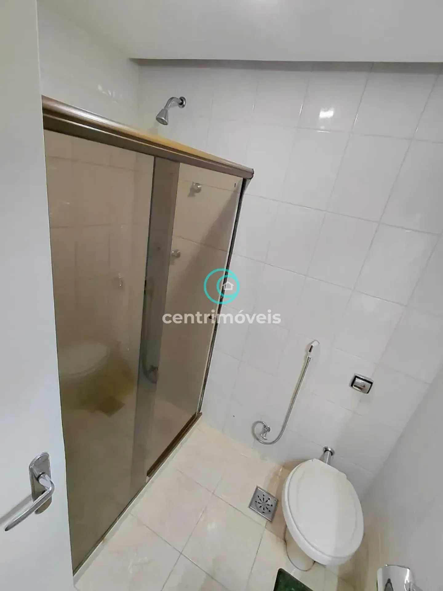2-bedroom apartment with a mountain view in Rio de Janeiro — photo 33