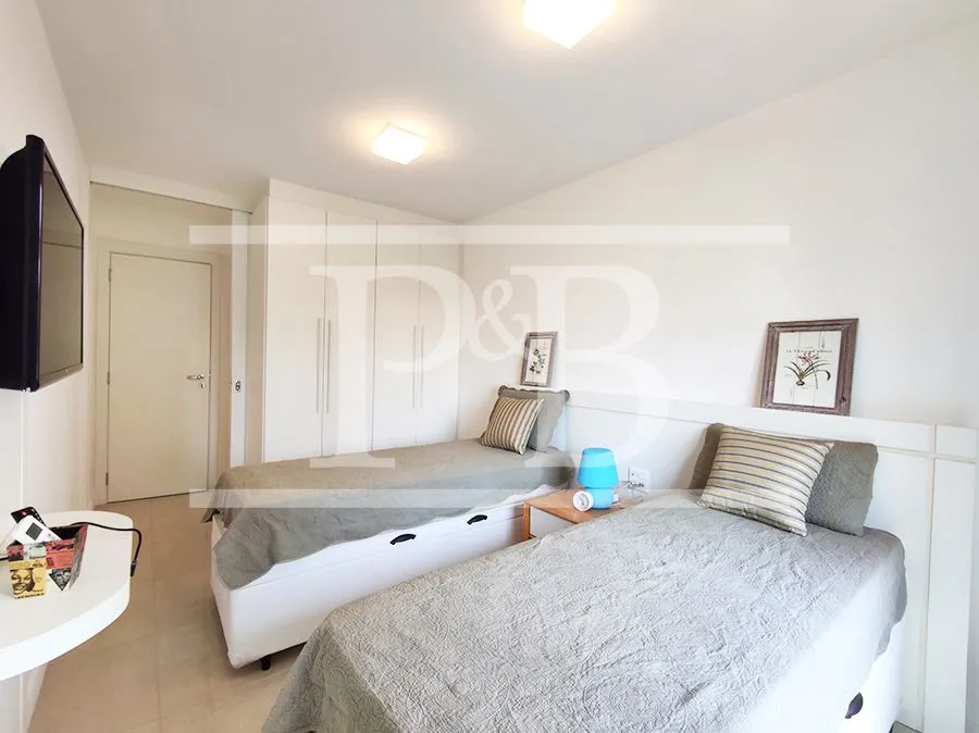 Furnished apartment with 2 bedrooms and 2 bathrooms — photo 10