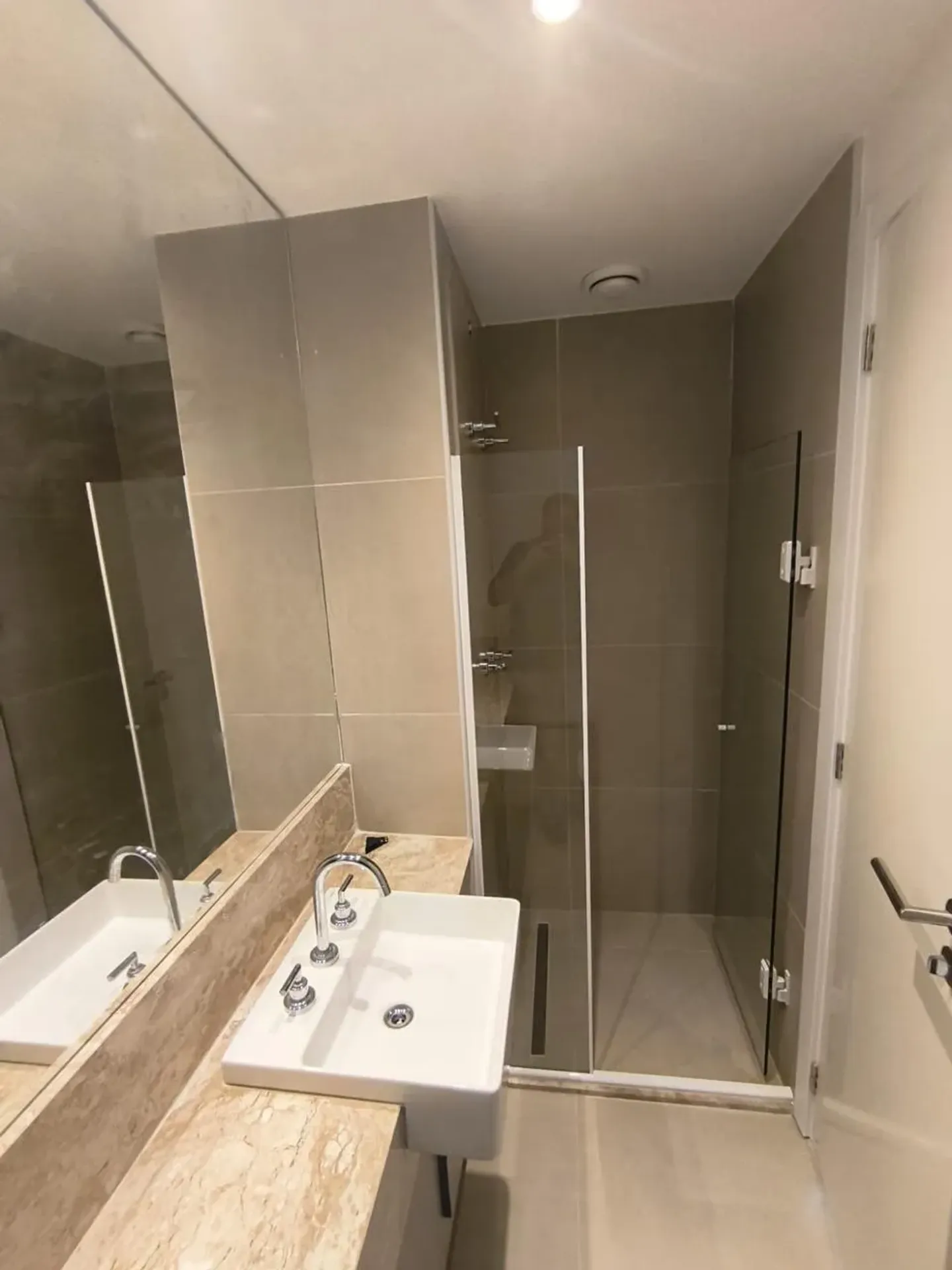 70 m² apartment with 2 bedrooms and a balcony — photo 19