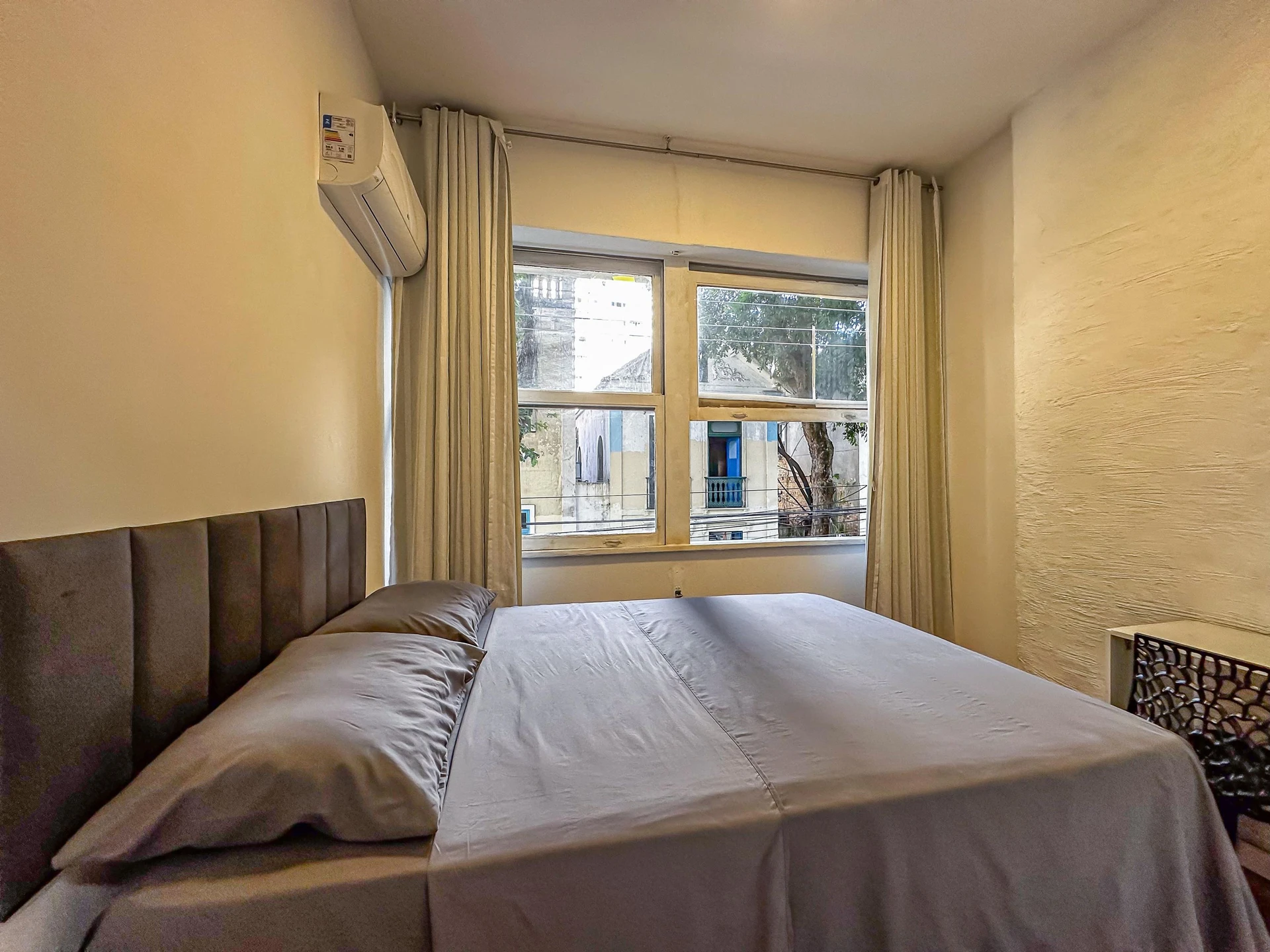 Furnished 1-bedroom apartment with washing machine — photo 4