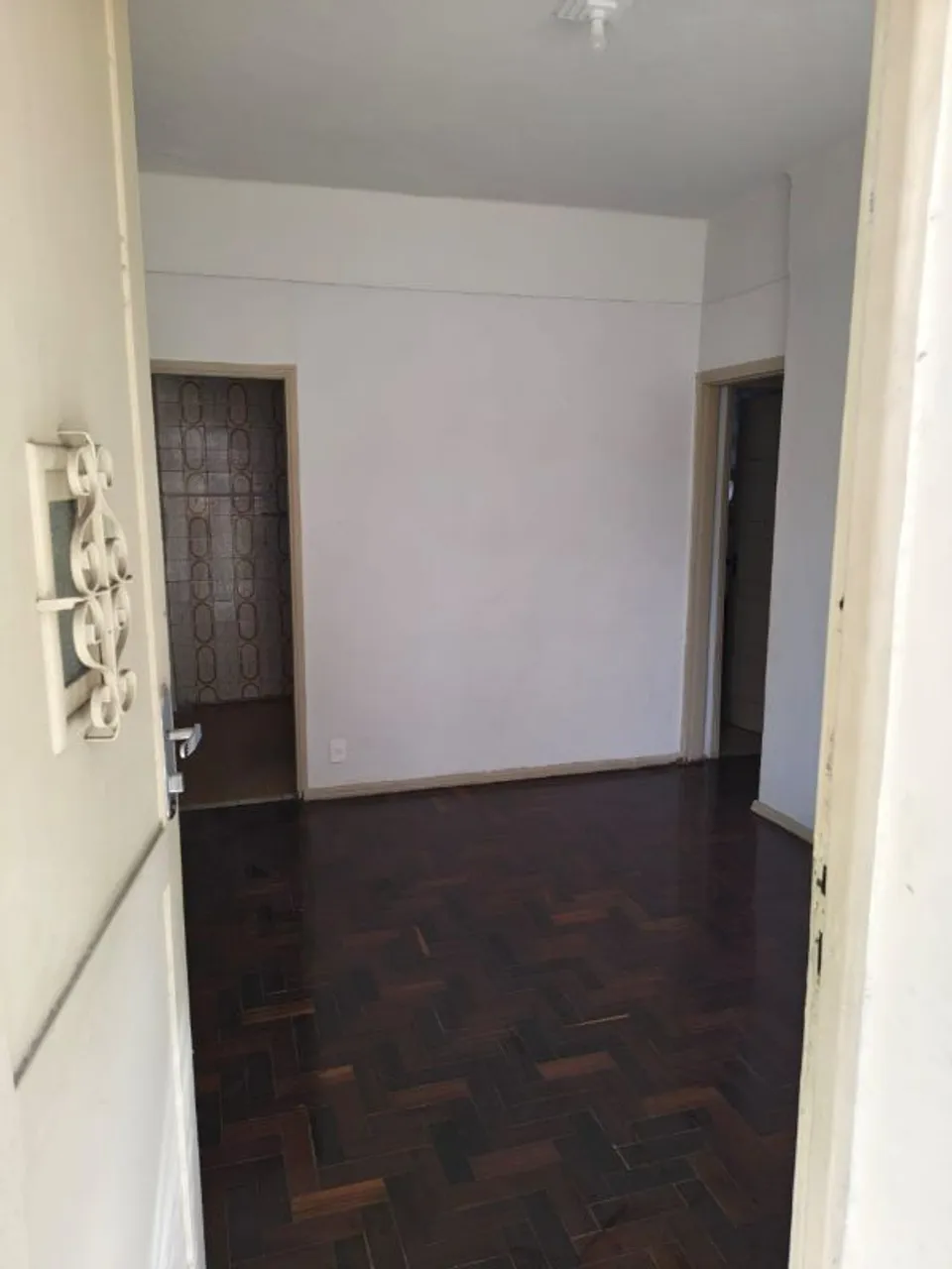 2-bedroom apartment with 1 bathroom and no parking — photo 17