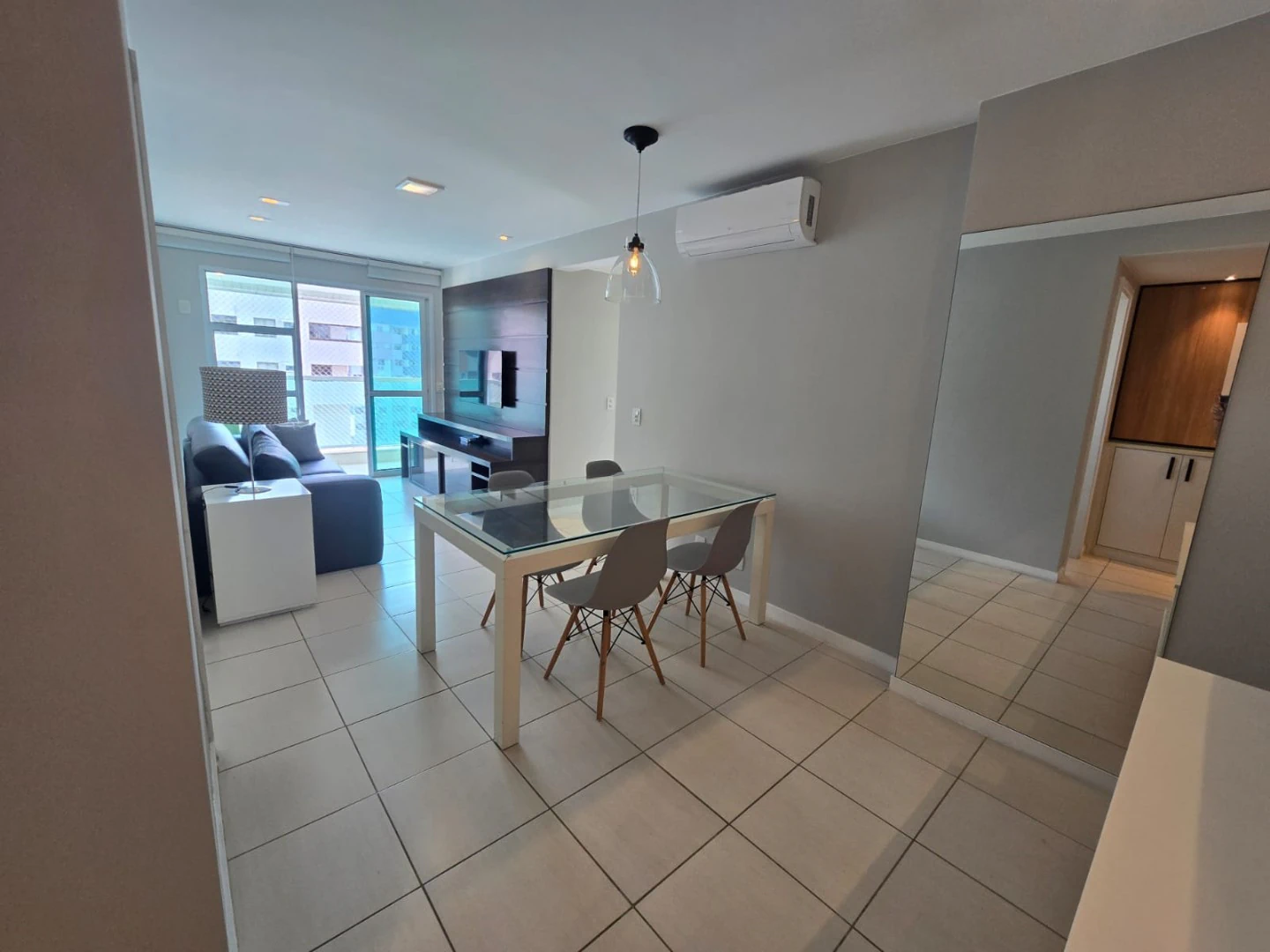 Мебльована квартира 65 м² з 2 спальнями і 1 паркомісцем — photo 11