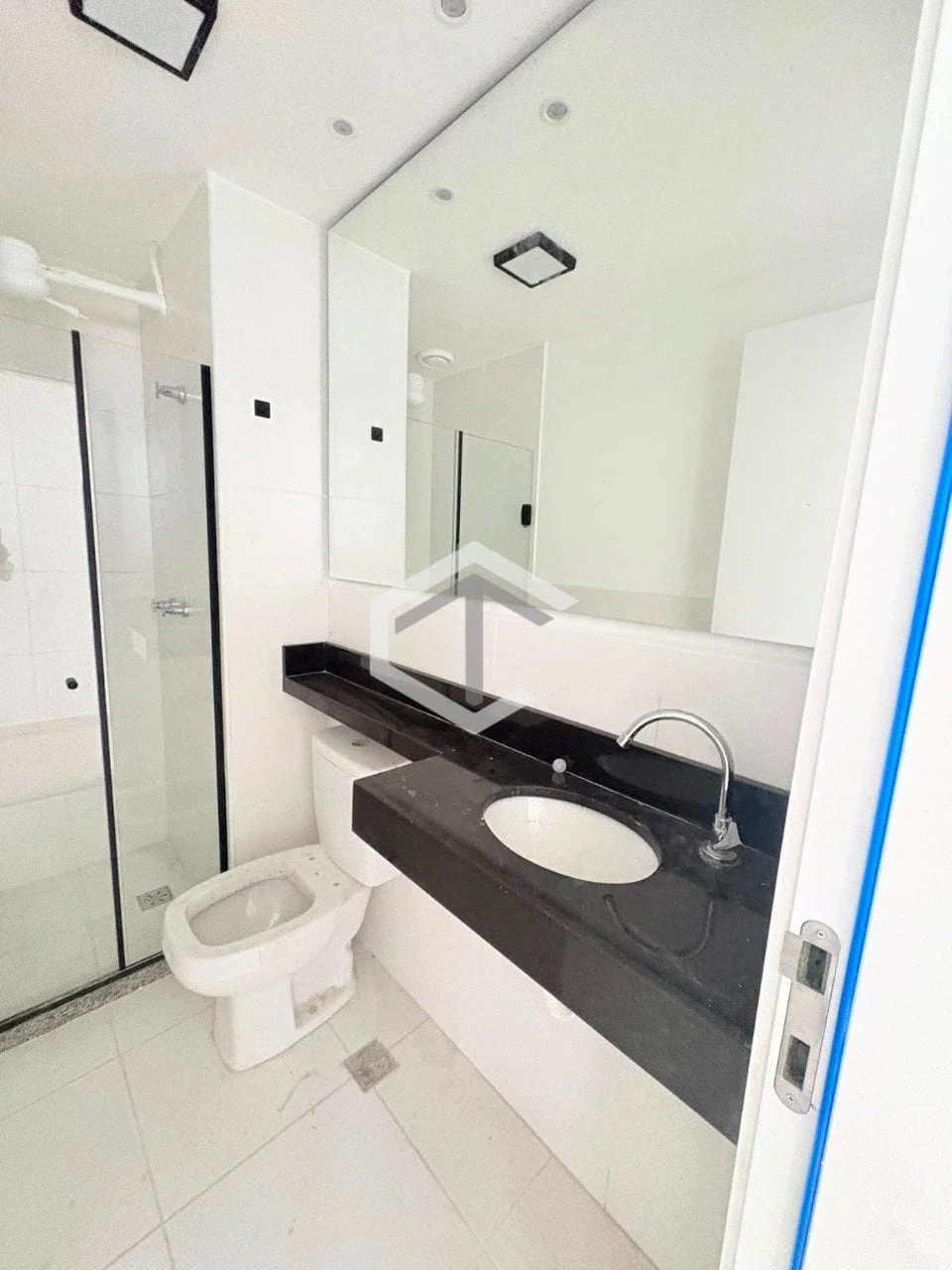 Квартира з 3 спальнями та власною ванною, 60 м² — photo 13