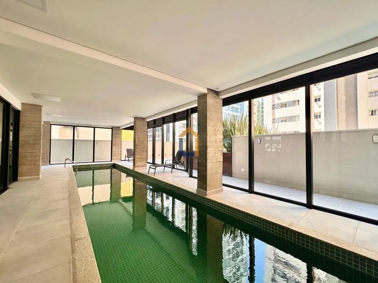 Furnished 26 m² apartment with a glass shower box — photo 38