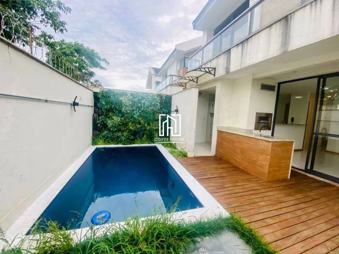 House, 200 m², with a grill on the balcony — photo 3