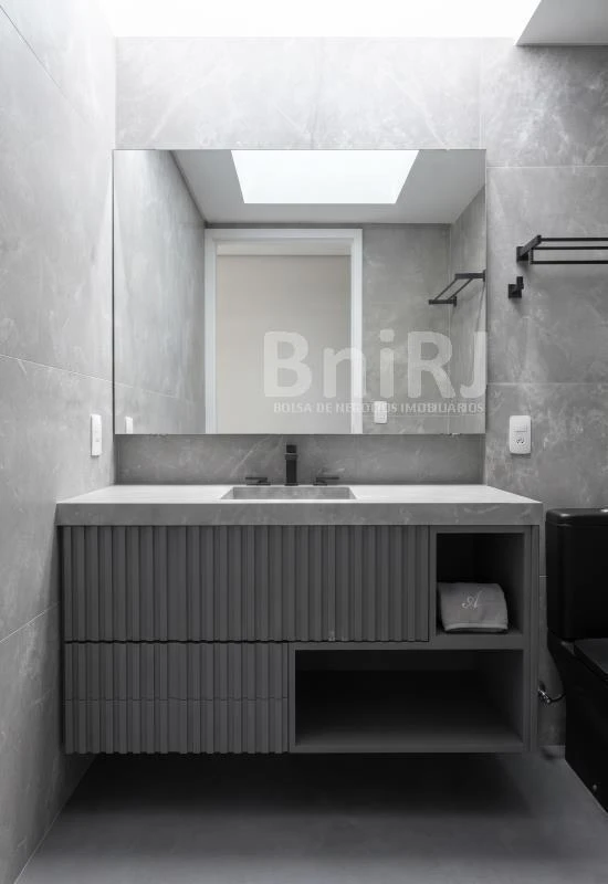 Furnished 190 m² apartment with 4 bedrooms and 4 parking — photo 18