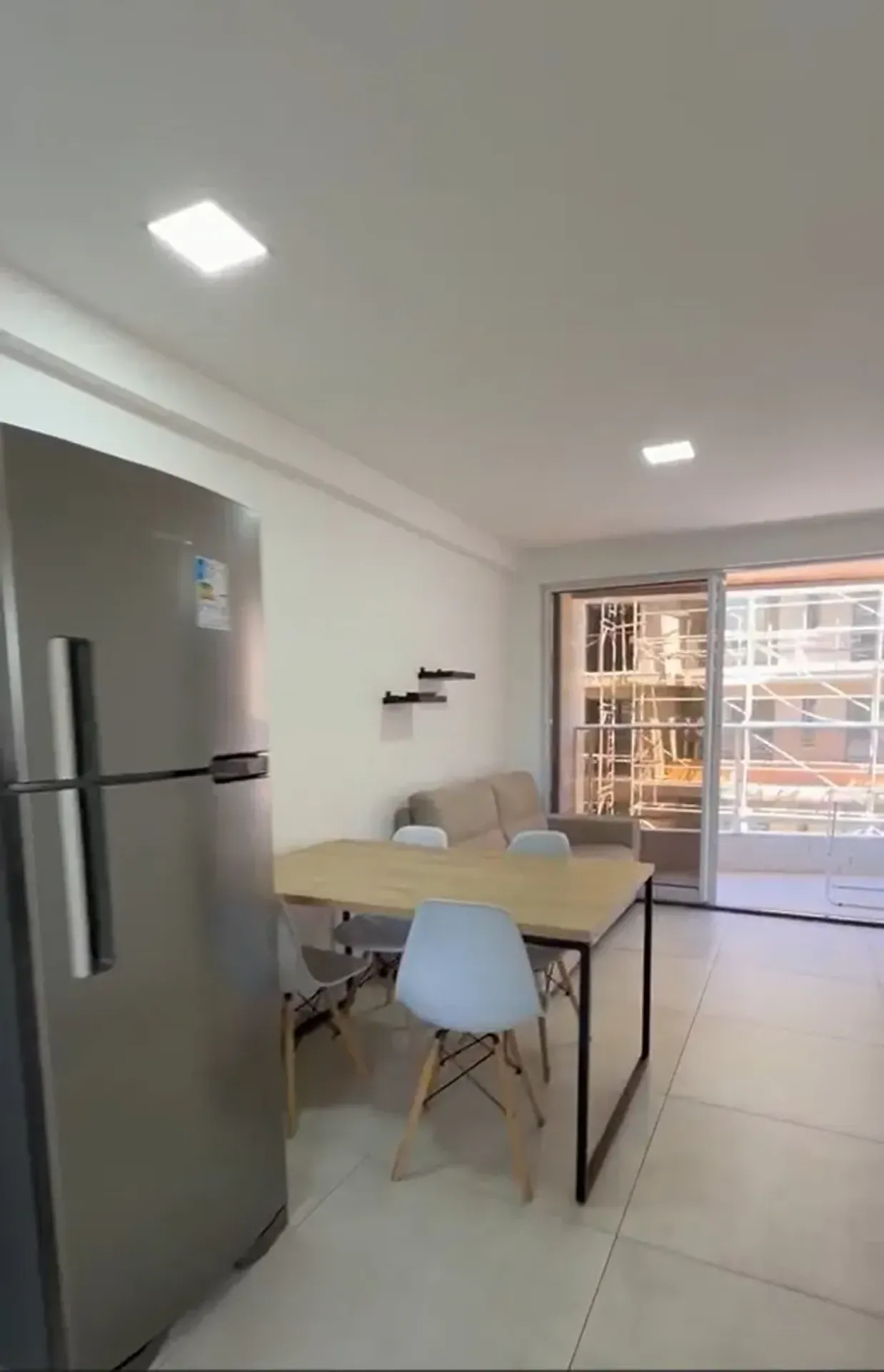 Вид на воду и 2 спальни: квартира 55 м² — photo 9